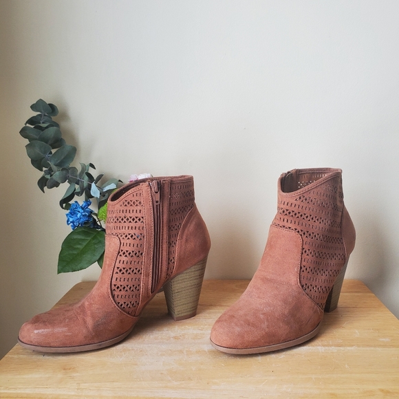 Qupid Boots - Picture 10 of 14